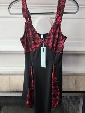Dressfo NWT Black Red Skull Lace High Low Flared Tank Top Goth Size M